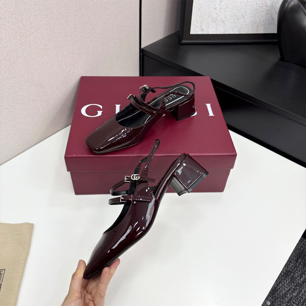 Gucci Women s pump with Double G