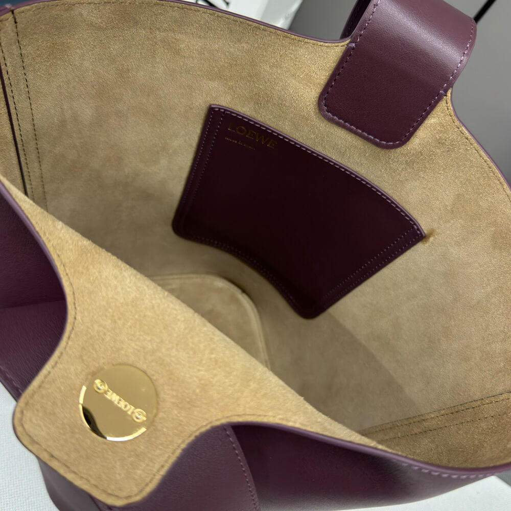 LOEWE Medium Pebble bucket in smooth calfskin(high-end grade)