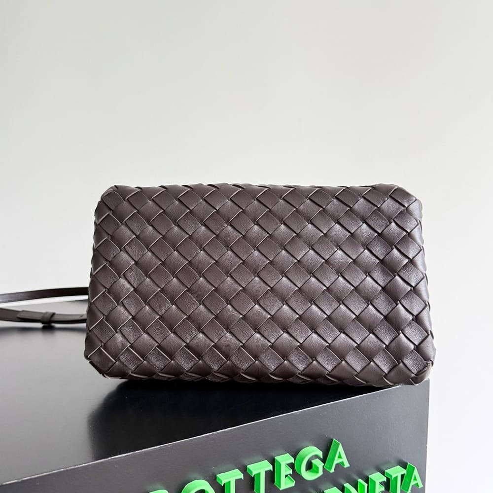 Bottega Veneta Medium Parachute(HIGH-END GRADE)