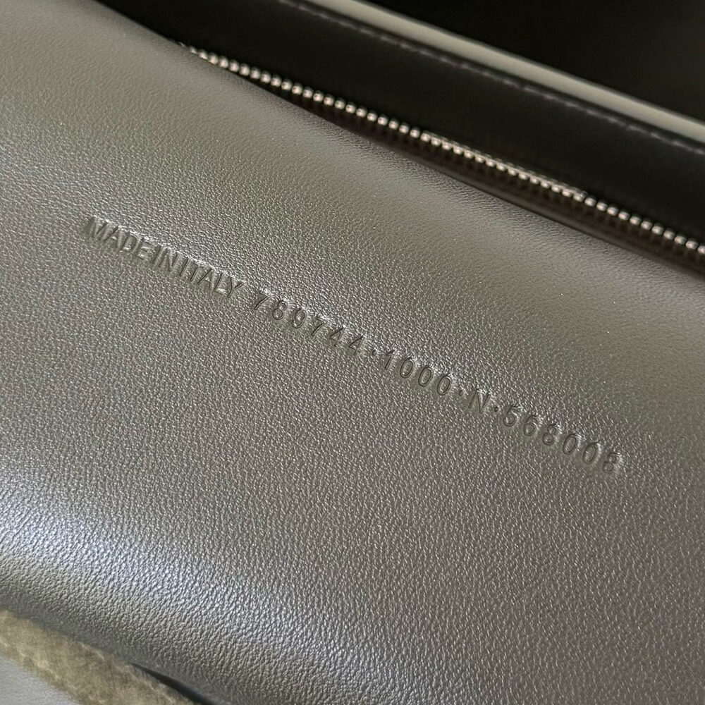 Balenciaga Rodeo Handbag Large Suede(HIGH-END GRADE)