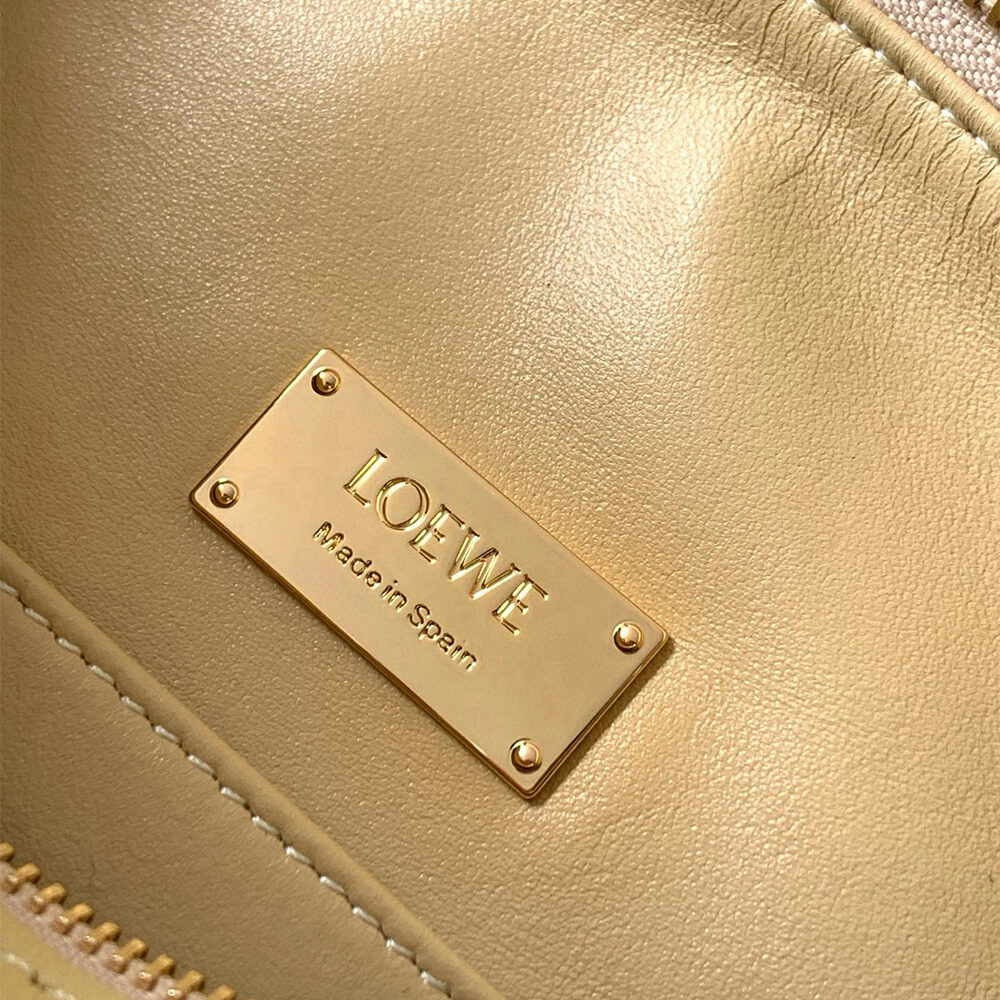 Loewe Small Featherlight Puzzle bag in nappa lambskin(HIGH-END GRADE)