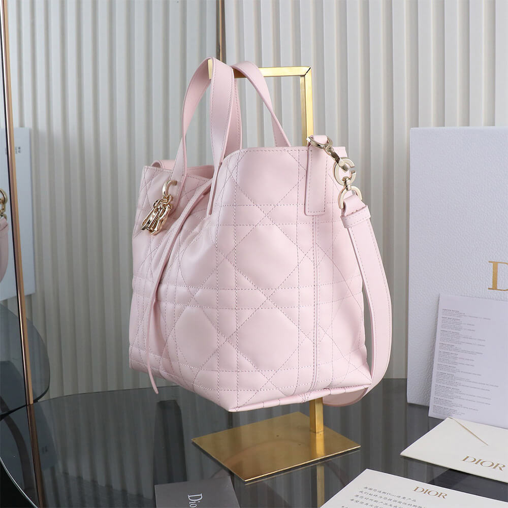 Medium Dior Toujours Vertical Tote Bag(high-end grade)