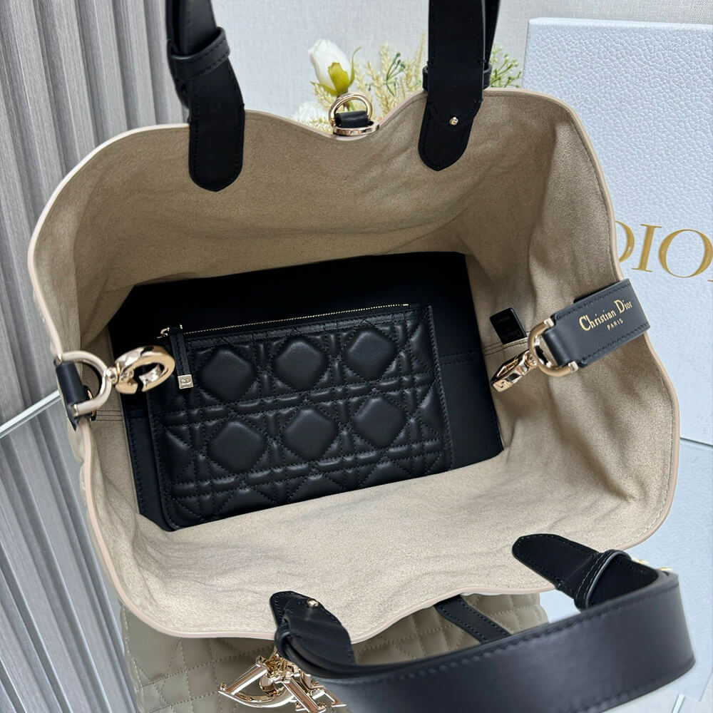 Medium Dior Toujours Bag