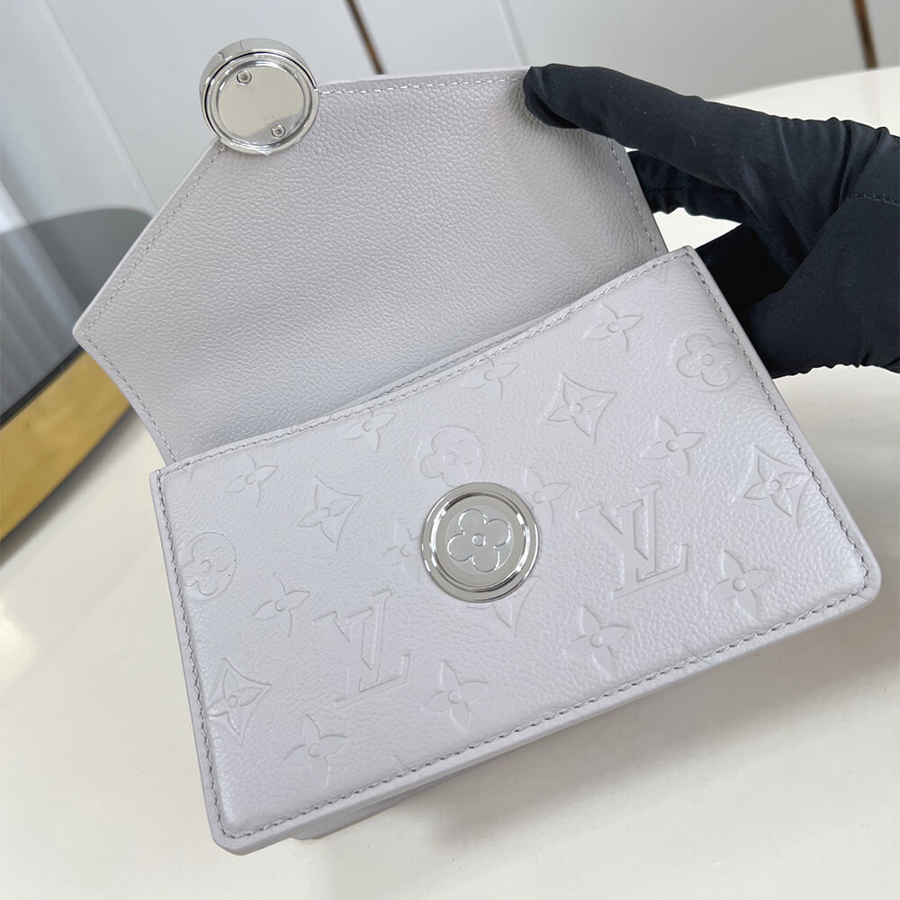 LV Wallet On Chain Rosy