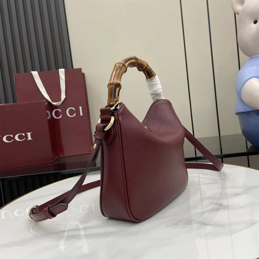 Gucci Diana small shoulder bag