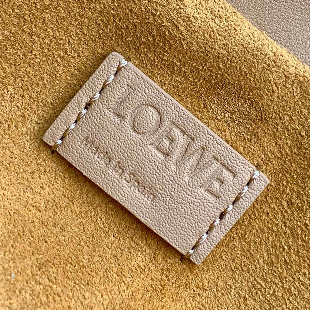 Loewe Mini Flamenco clutch in nappa calfskin(HIGH-END GRADE)