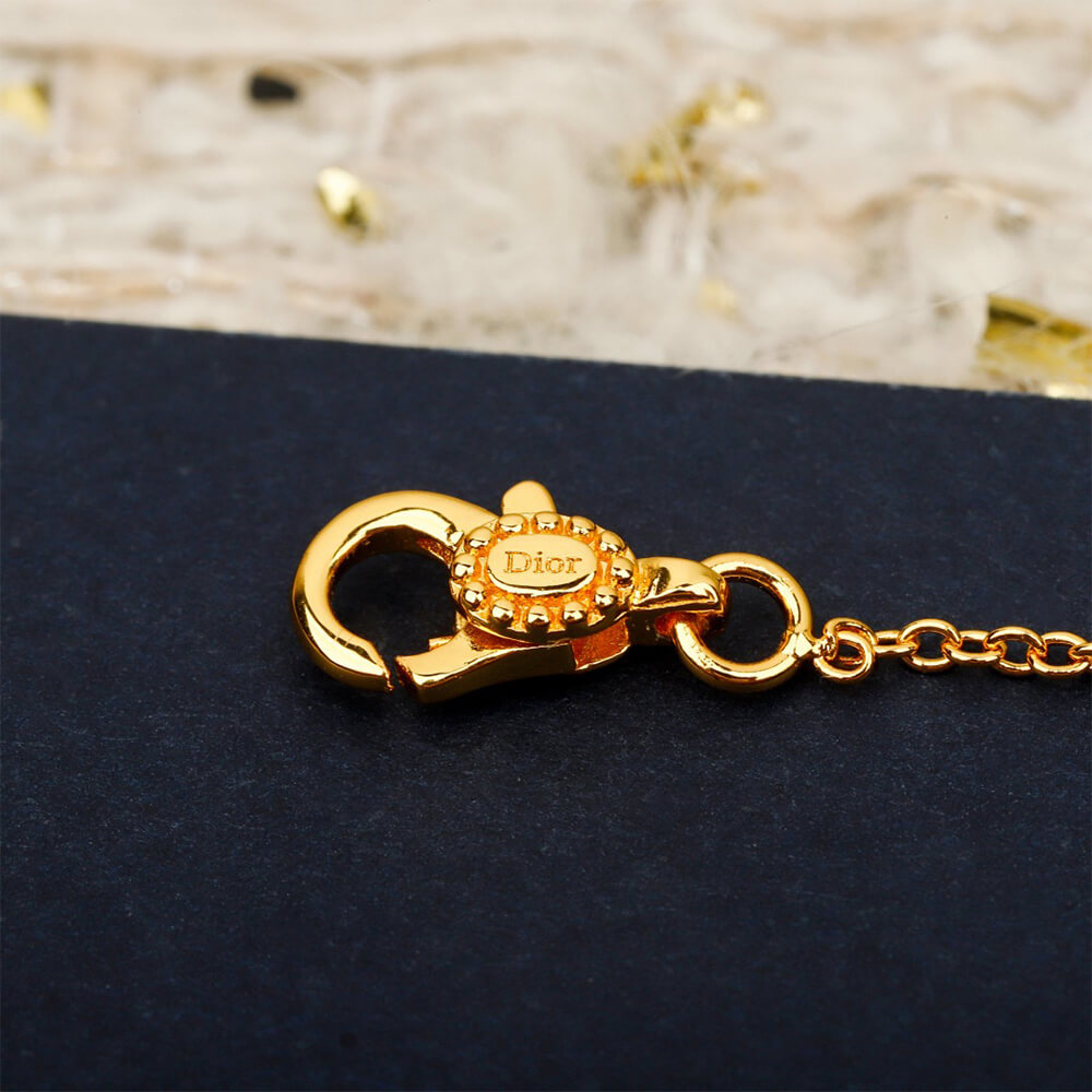 DIOR necklace