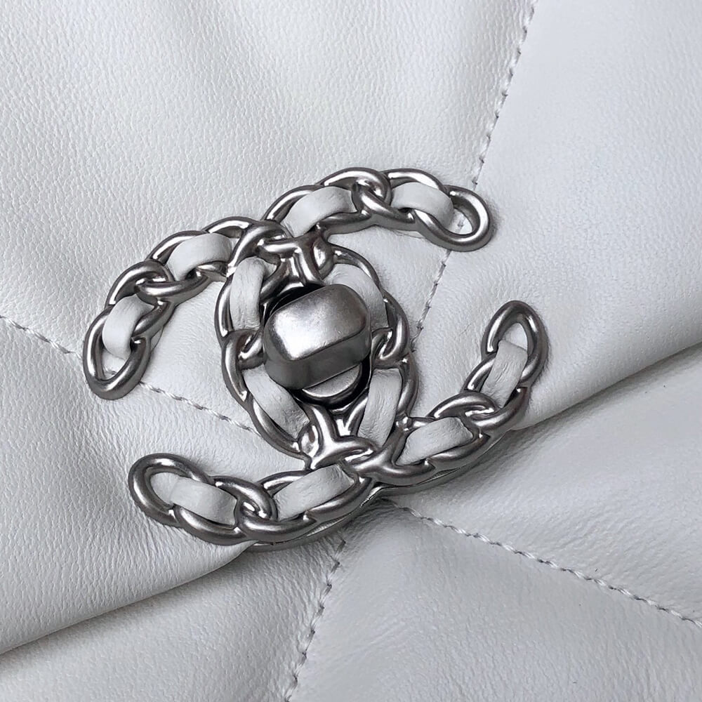 CHANEL 19 Handbag